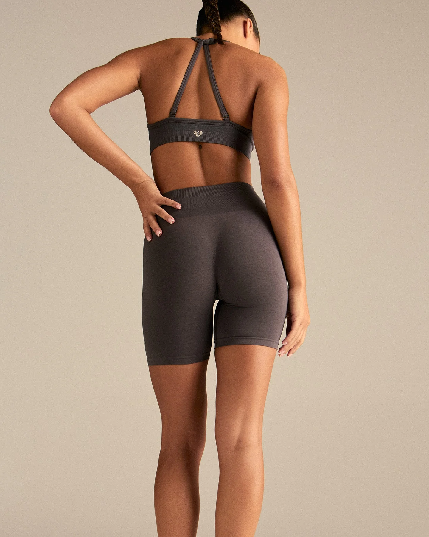 Define 2.0 High Waist Scrunch Shorts 6" | Slate Grey - Image 4