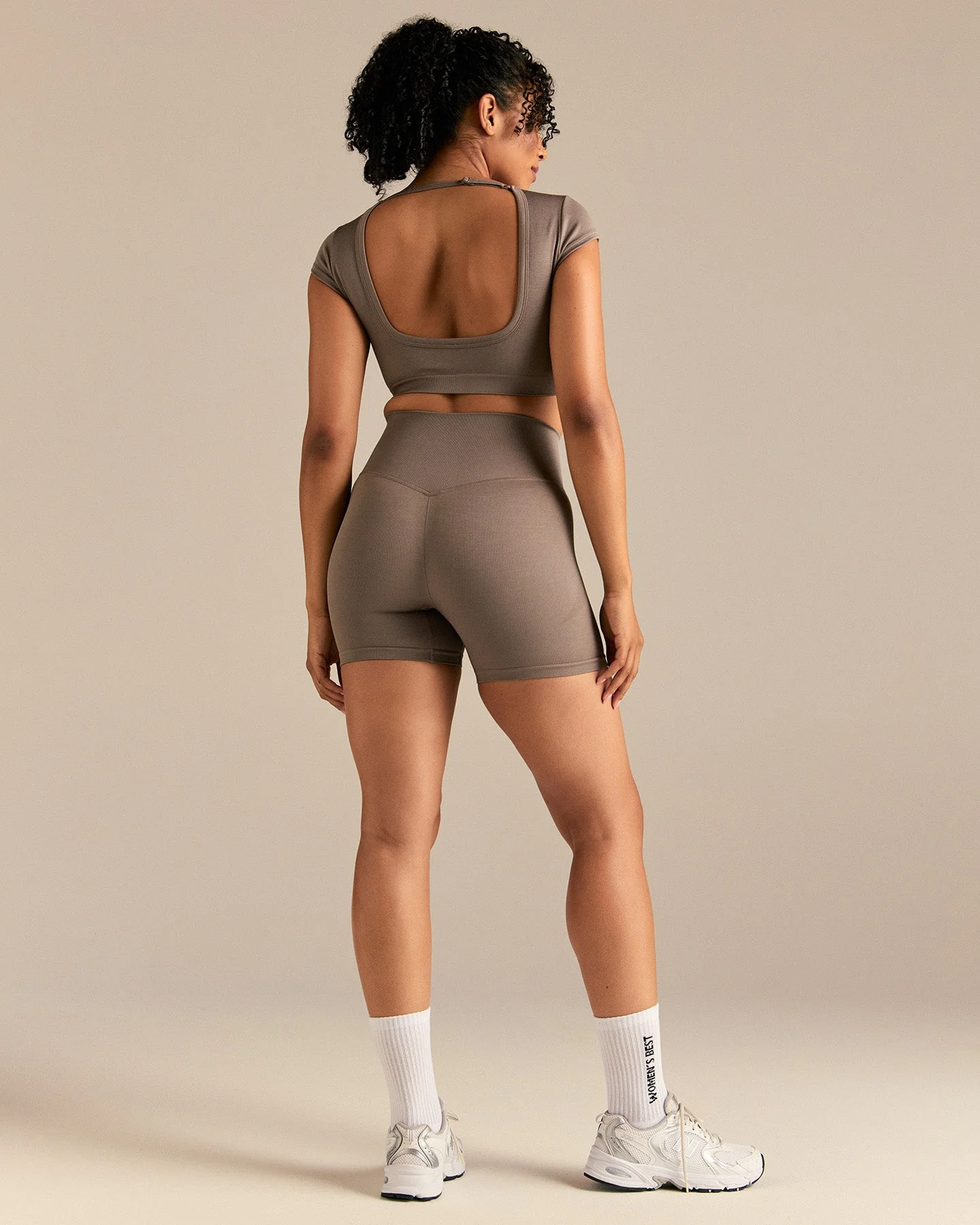 Motion Seamless Open Back Short Sleeve Crop Top | Taupe Grey - Image 2
