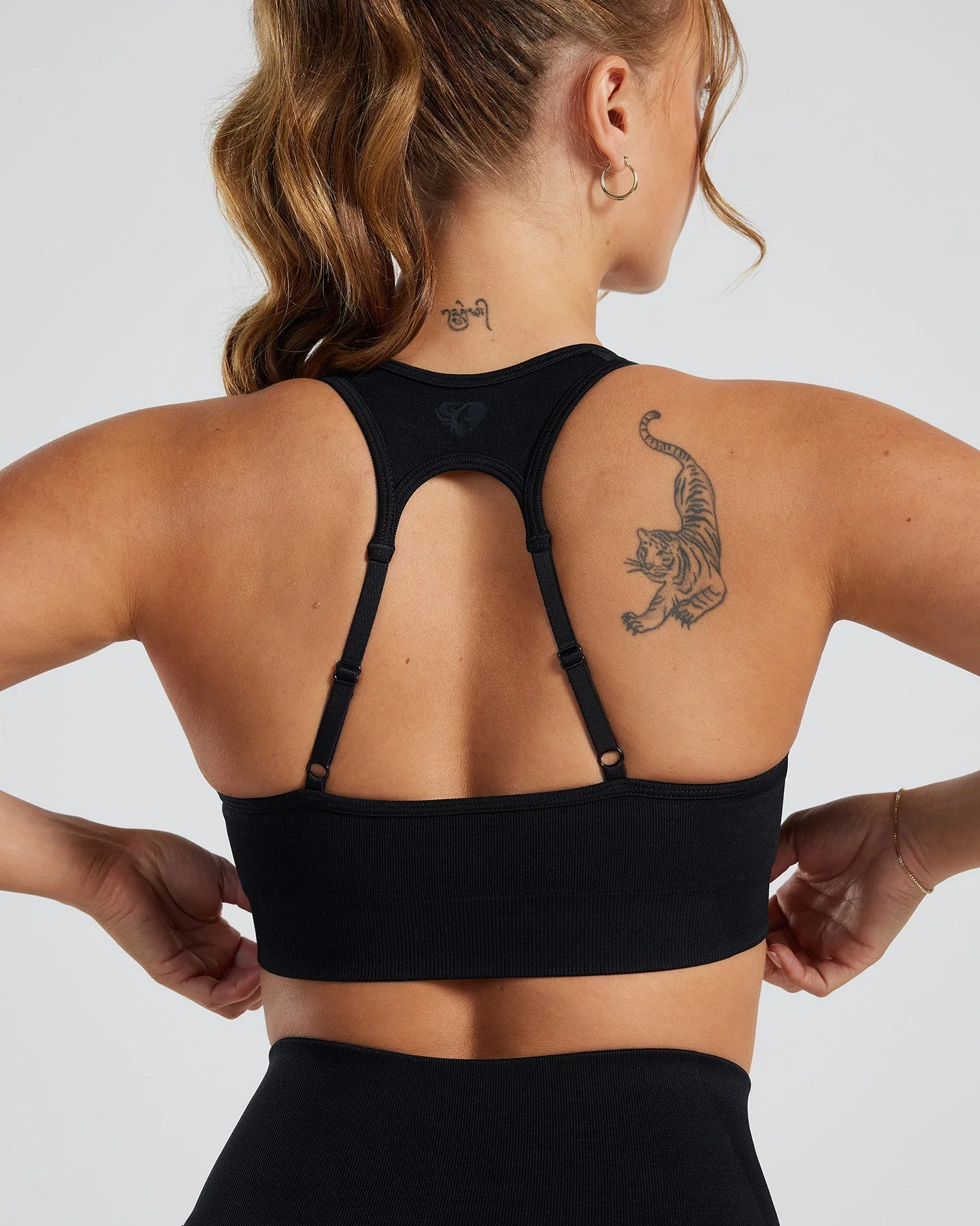 Motion Seamless Racer Back Bra | Black - Image 4