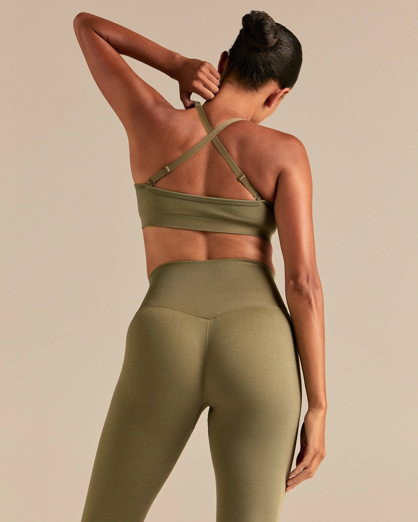 Motion Seamless Straight Neck Bra | Willow - Image 2
