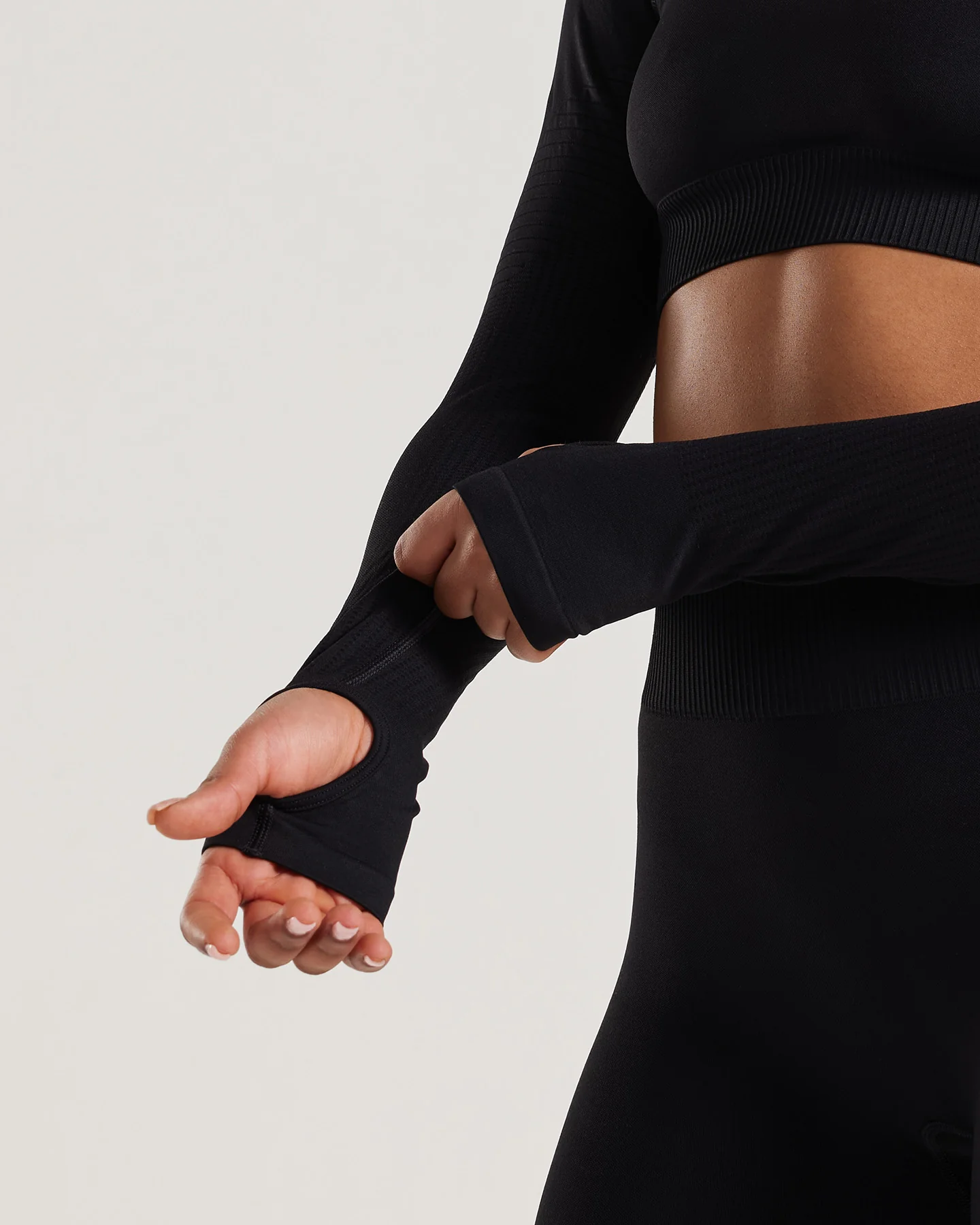 Power Long Sleeve Crop Top | Black - Image 4