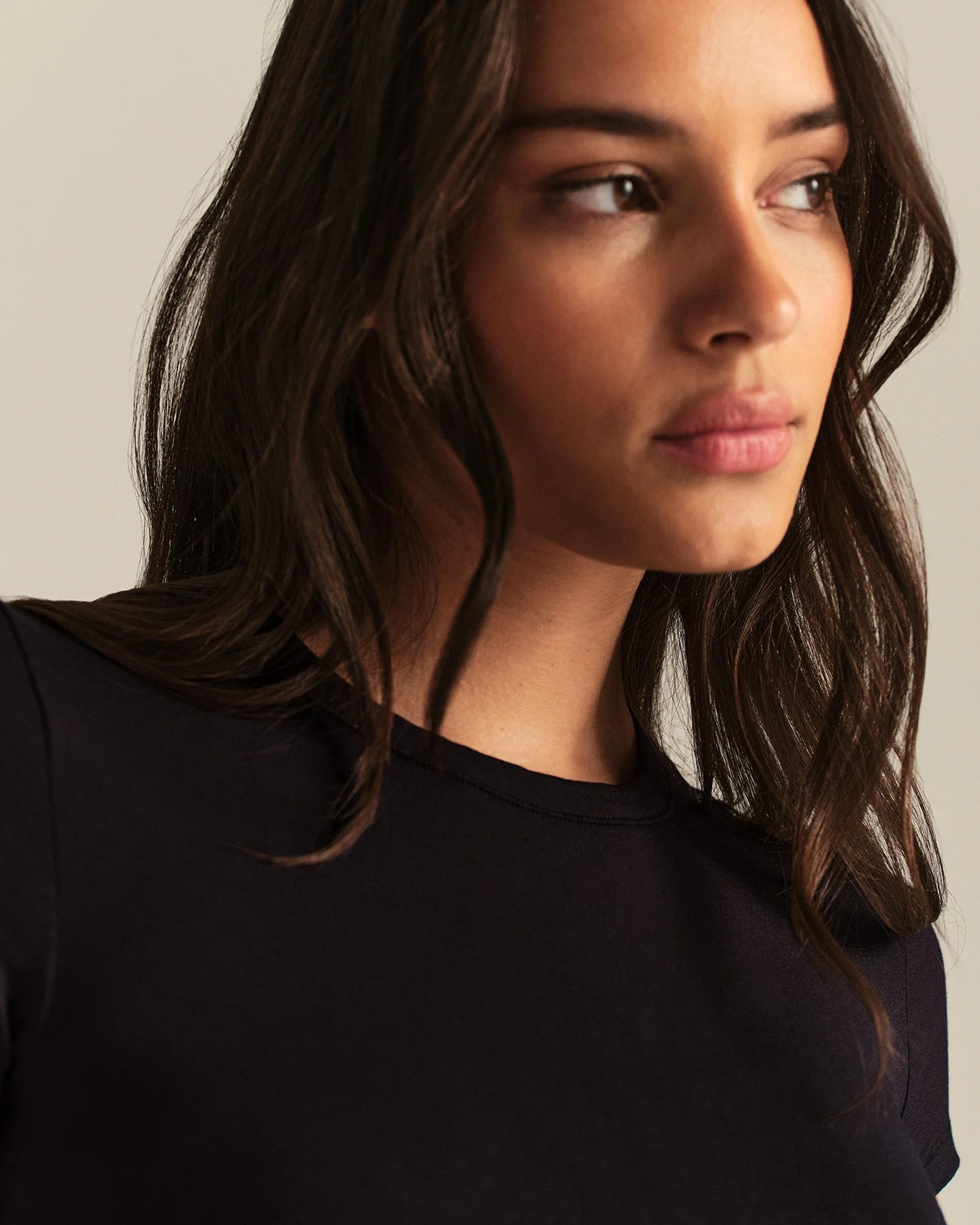 Smooth Contour Cropped Short Sleeve T-Shirt | Black - Image 6
