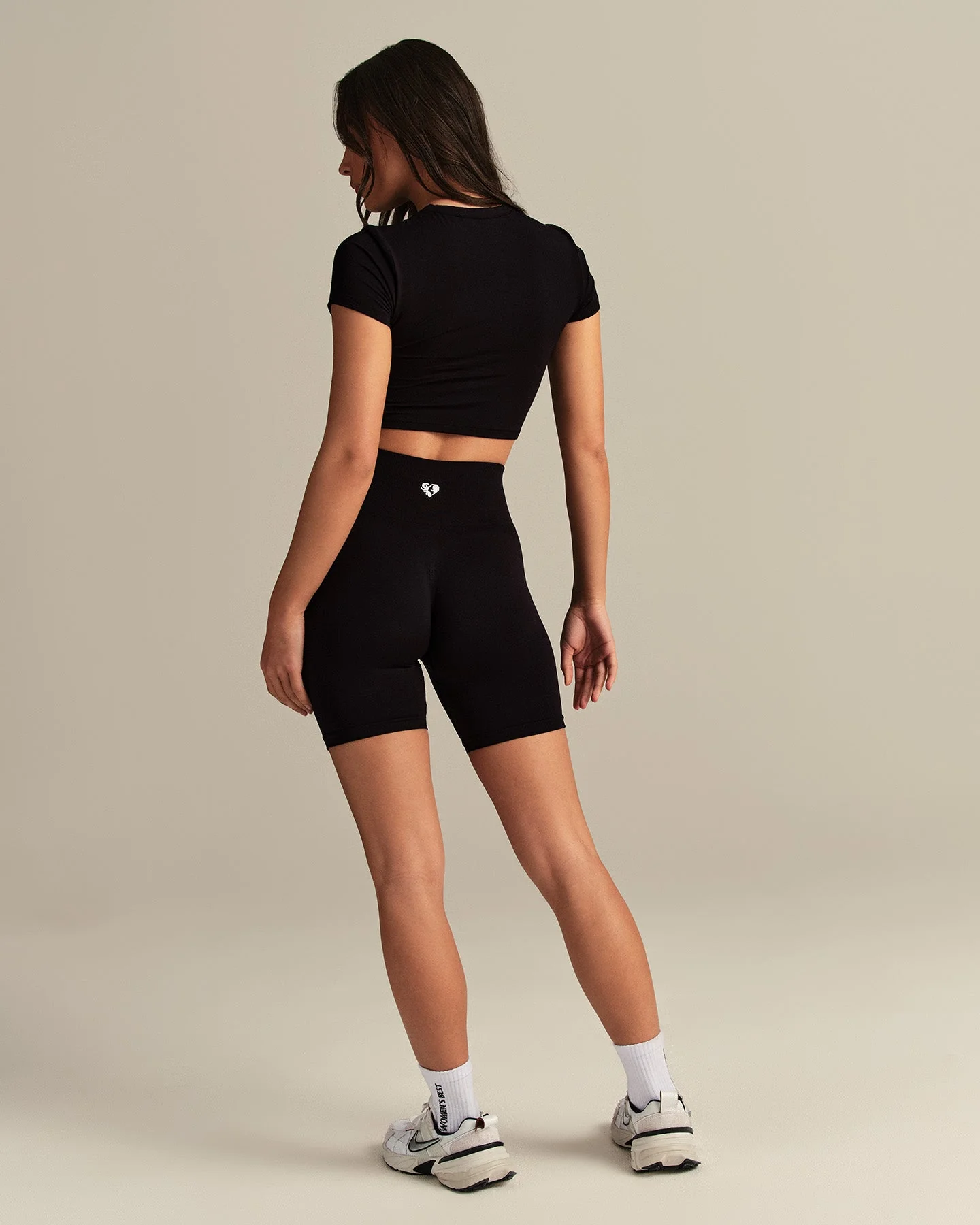 Smooth Contour Cropped Short Sleeve T-Shirt | Black - Image 7